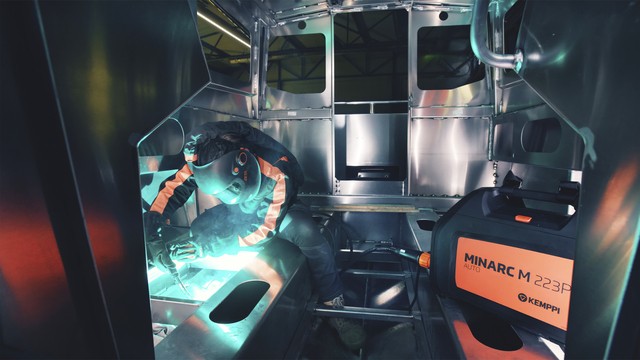 Svařování Al lodí Minarc M 223P AUTO